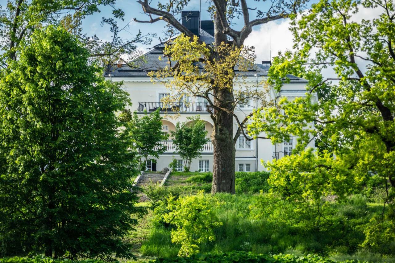 Palac Komierowo Sepolno Krajenskie ภายนอก รูปภาพ